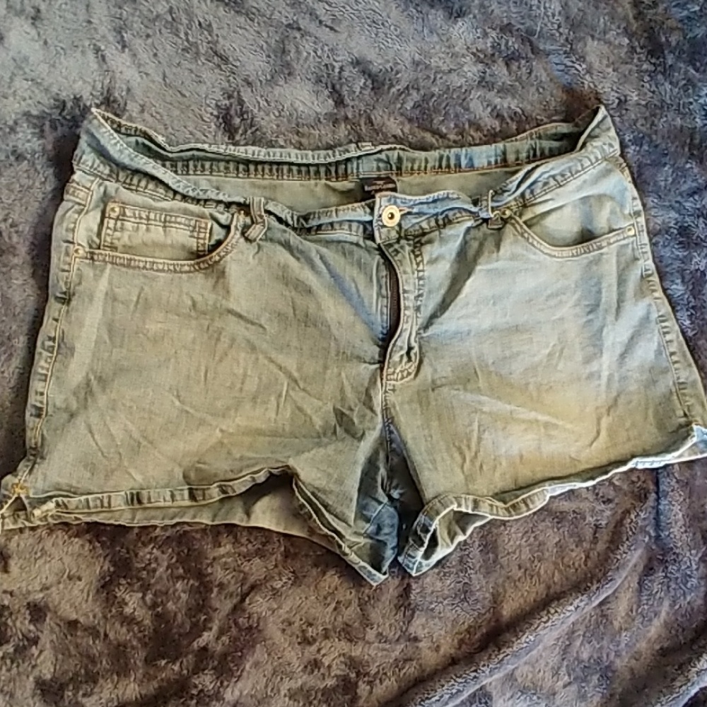 Faded Glory sz 18 jean shorts